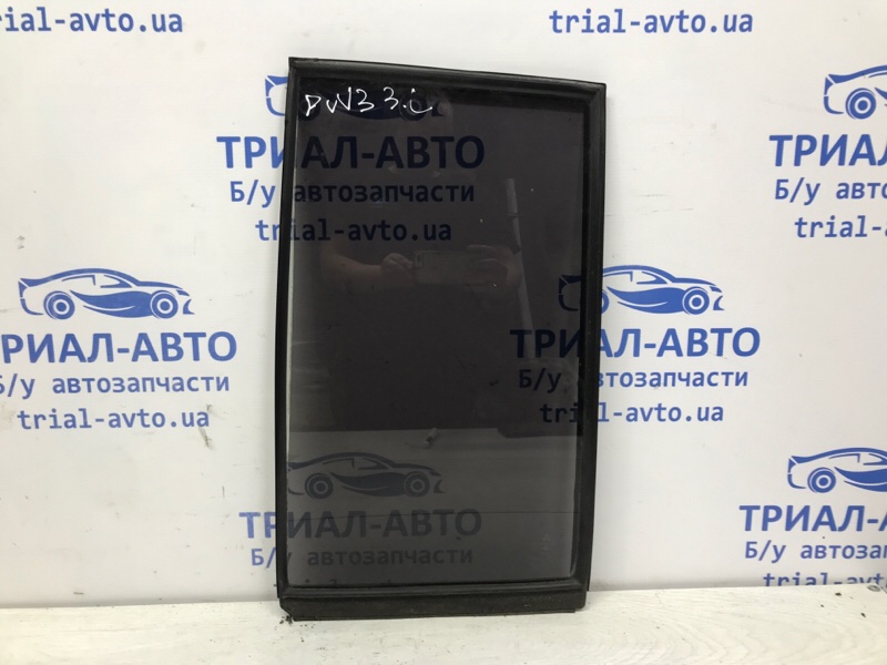 Стекло двери задней левой (форточка) Mitsubishi Pajero Wagon 1999-2006 3 3.2 Дизель 4M41 MR436985 Б/У