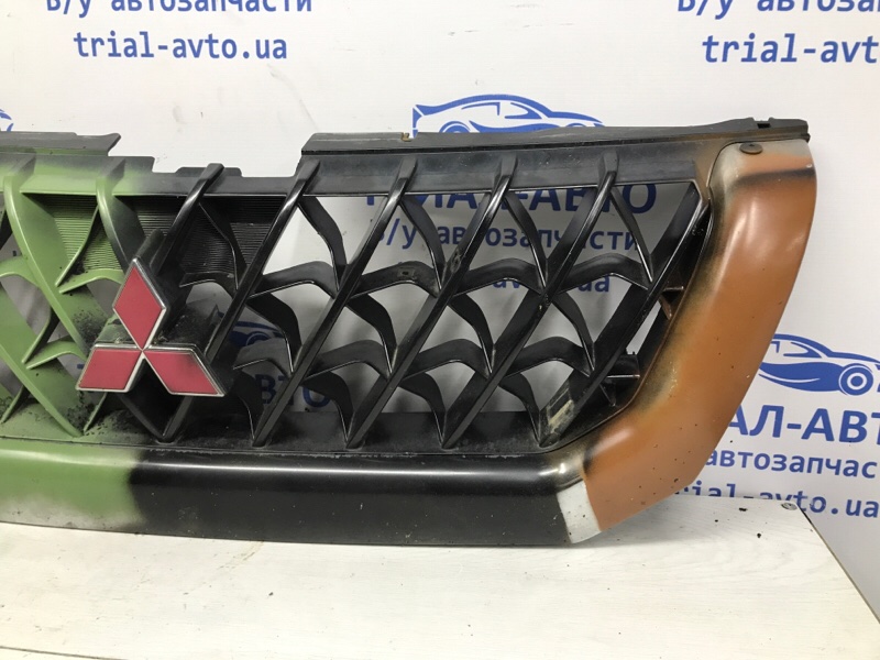Решетка радиатора Mitsubishi Pajero Sport K9 2.5 Diesel 4D56
