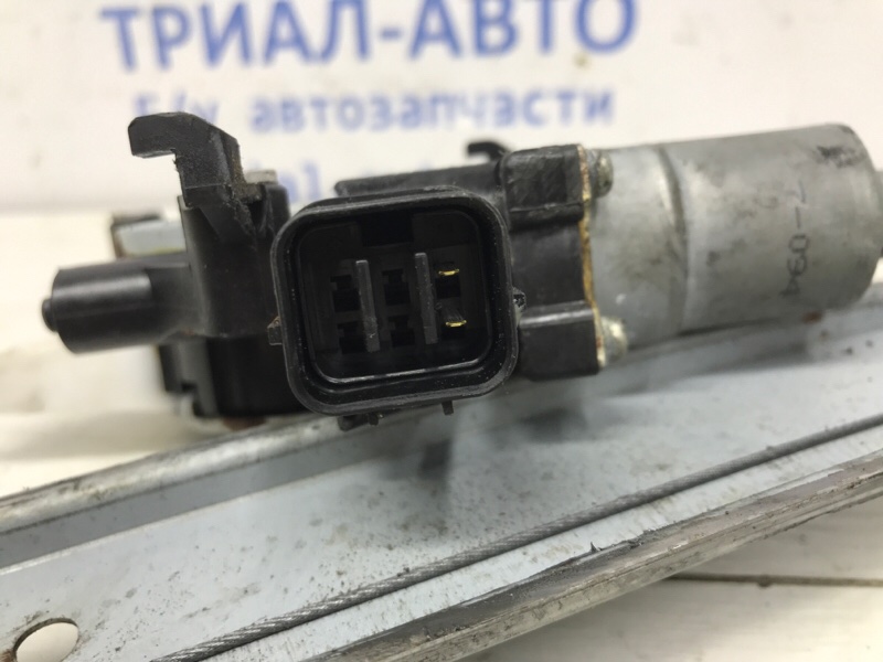 Стеклоподъемник задний левый Subaru Forester SJ 2.0 diesel EE20Z