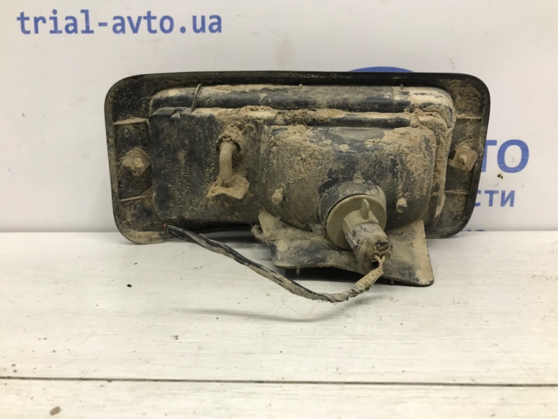 Катафот правый Pajero Sport 1996-2008 K9 2.5 Diesel 4D56