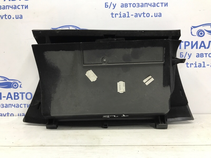 Бардачок Avensis 2003-2009 T25 1.8 бензин 1ZZFE