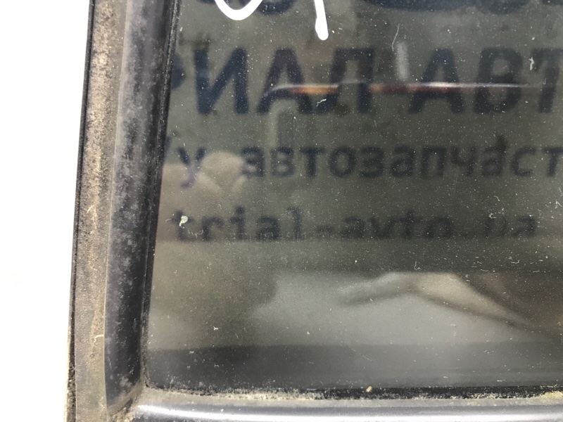 Стекло двери задней правой (форточка) Mitsubishi Pajero Sport K9 2.5 Diesel 4D56