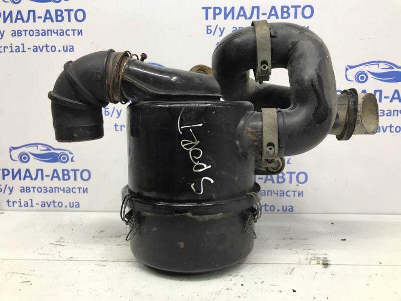 Корпус воздушного фильтра Mitsubishi Pajero Sport 1996-2008 K9 2.5 Diesel 4D56 MR386400 Б/У