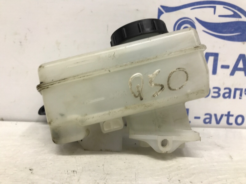 Бачок главного тормозного цилиндра Q50 2013- V37 2.2 diesel OM651