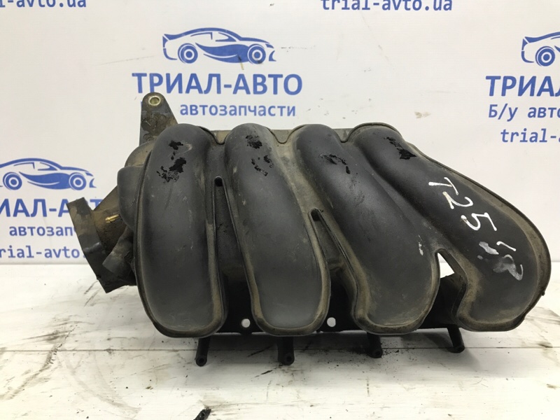 Коллектор впускной пластик Avensis 2003-2009 T25 1.8 бензин 1ZZFE