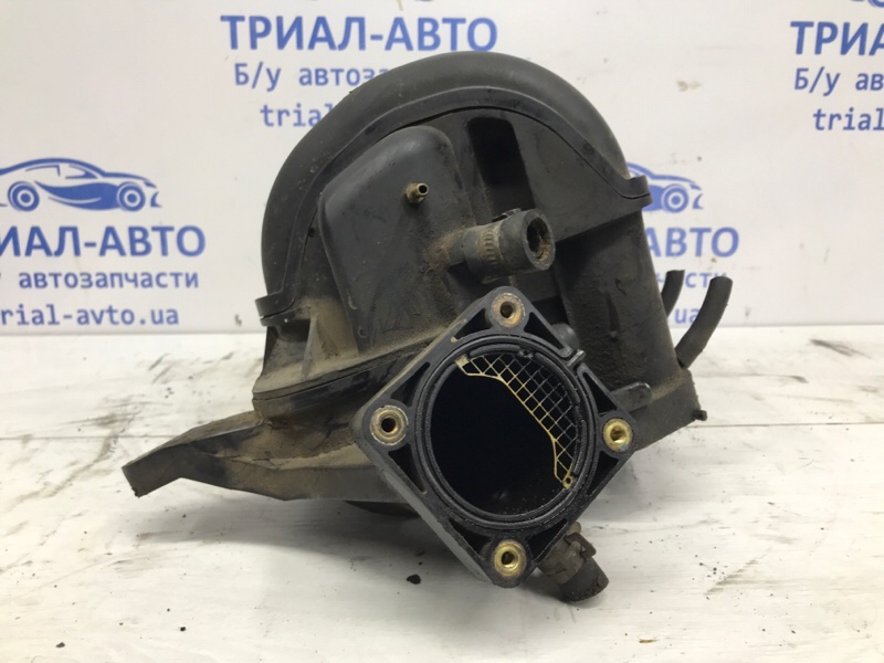 Коллектор впускной пластик Avensis 2003-2009 T25 1.8 бензин 1ZZFE