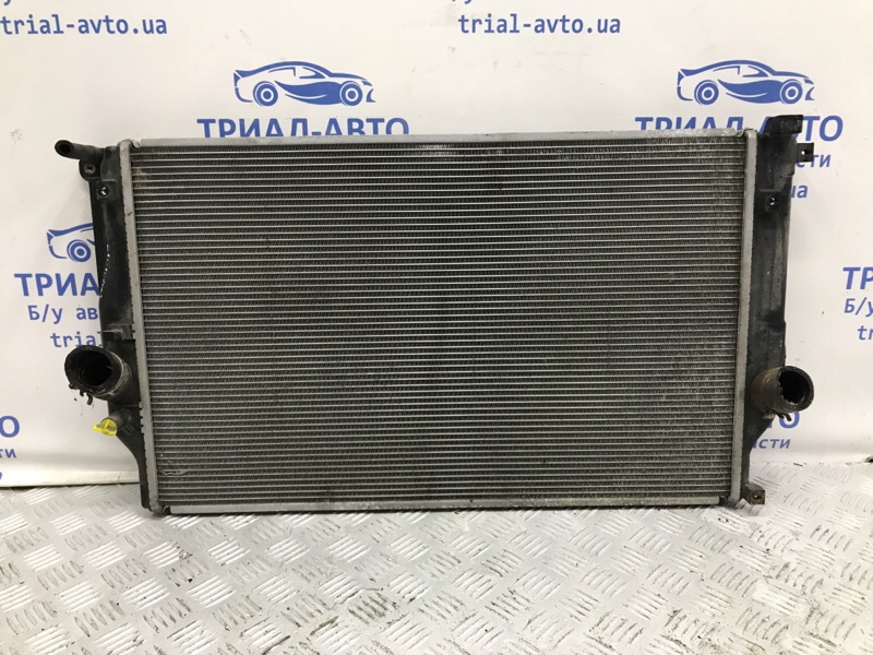 Радиатор основной Toyota RAV 4 2012-2018 A40 2.2 diesel 2ADFTV 1640026421 Б/У