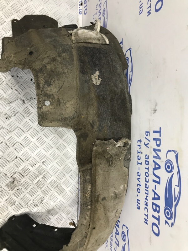 Подкрылок передний правый Toyota RAV 4 A40 2.2 diesel 2ADFTV
