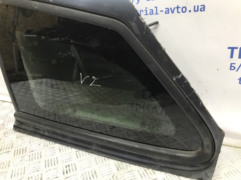Стекло в кузов заднее левое SsangYong Kyron DJ 2.7 D27DT
