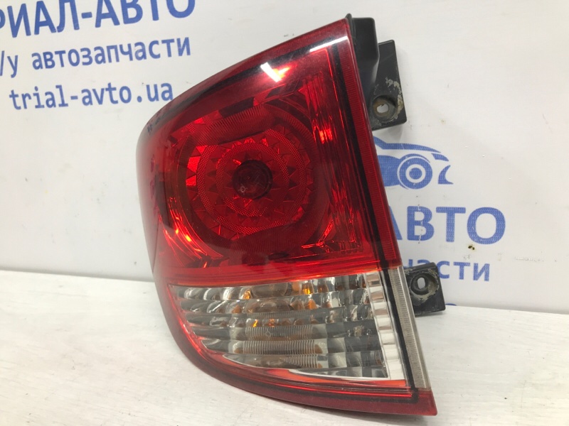 Фонарь задний внешний левый SsangYong Kyron DJ 2.7 D27DT