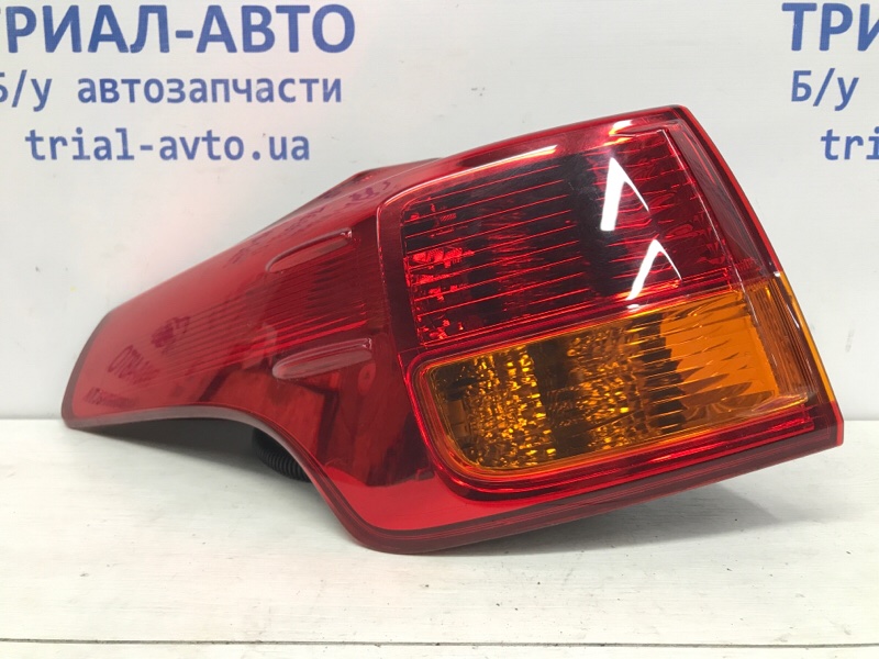 Фонарь задний внешний левый Toyota RAV 4 2012-2018 A40 2.2 diesel 2ADFTV 8156142170 Б/У