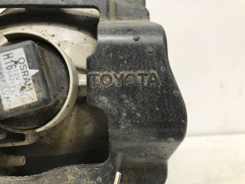 Фара противотуманная левая RAV 4 2012-2018 A40 2.2 diesel 2ADFTV