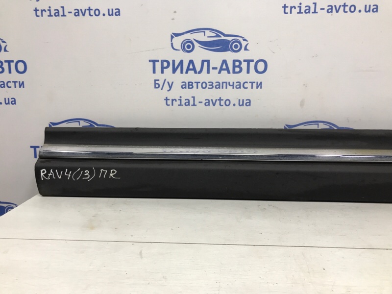 Накладка двери передняя правая RAV 4 2012-2018 A40 2.2 diesel 2ADFTV