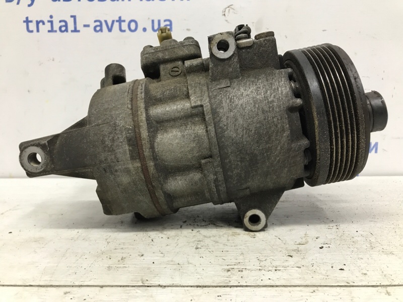 Компрессор кондиционера Suzuki Grand Vitara 2005-2016 JT 2.4 бензин J24B 95200-76KA1 Б/У