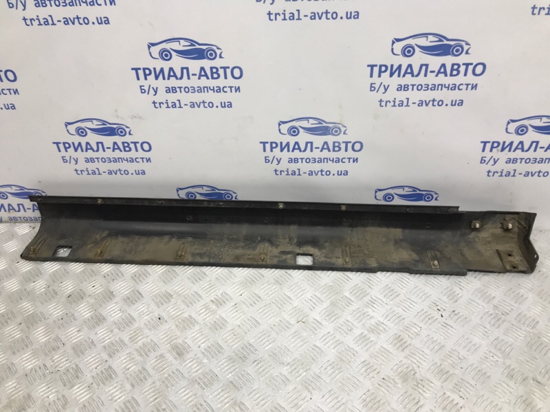 Накладка порога внешняя левая передняя Sorento 2002-2011 BL 2.5 diesel D4CB