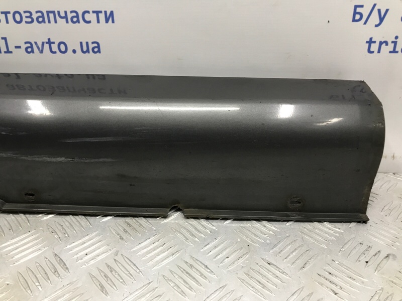 Накладка порога внешняя правая задняя Kia Sorento BL 2.5 diesel D4CB