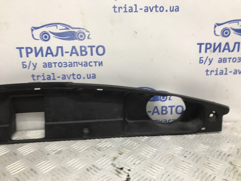 Накладка передней панели Kia Sportage SL 1.7 diesel D4FD