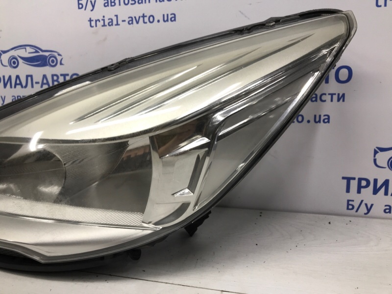 Фара левая галоген Ford Kuga CBS 2.0 diesel