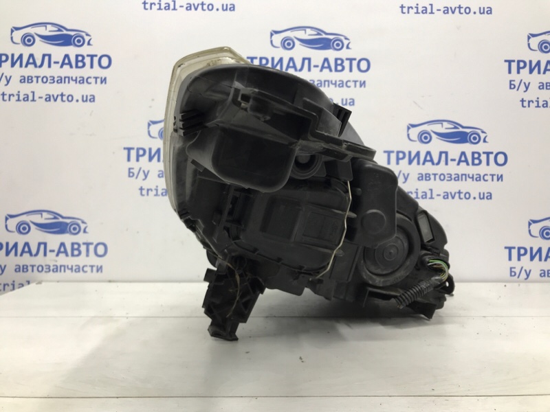 Фара левая галоген Kuga 2013-2019 CBS 2.0 diesel
