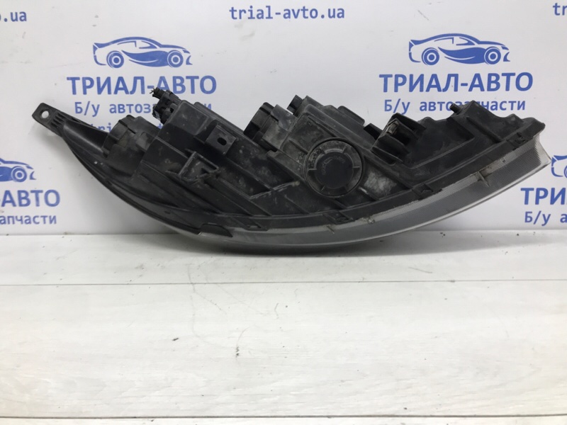 Фара левая галоген Sportage 2010-2016 SL 1.7 diesel D4FD
