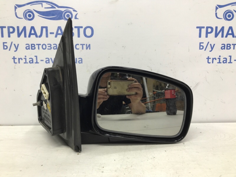 Зеркало правое Kia Sorento 2002-2011 BL 2.5 diesel D4CB 876053E220XX Б/У