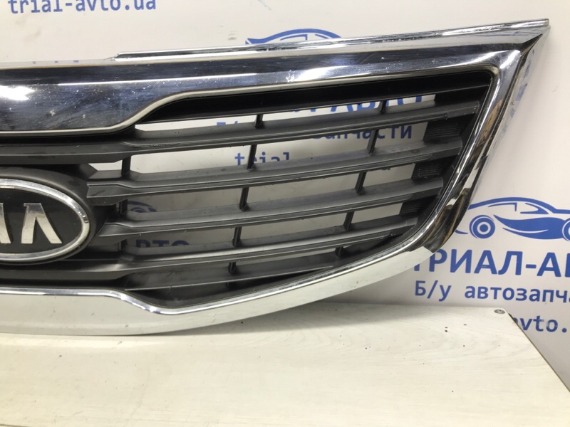 Решетка радиатора Kia Sportage SL 1.7 diesel D4FD