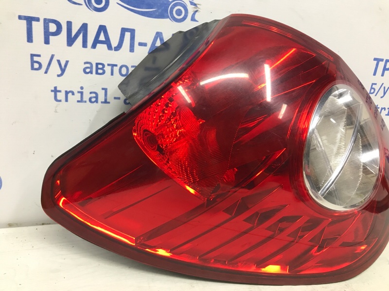 Фонарь задний внешний левый Chevrolet Captiva C100 2.4 бензин Z24SED