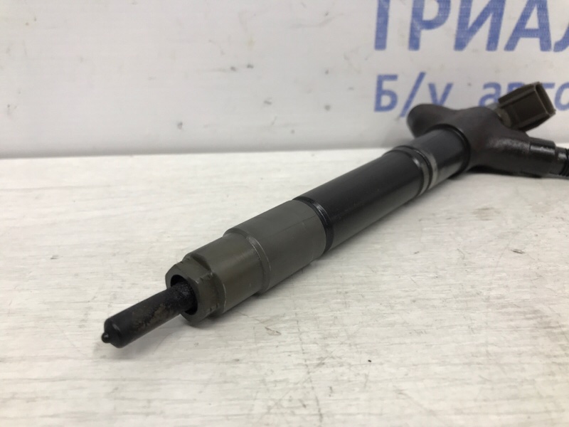 Форсунка топливная RAV 4 2012-2018 A40 2.2 diesel 2ADFTV