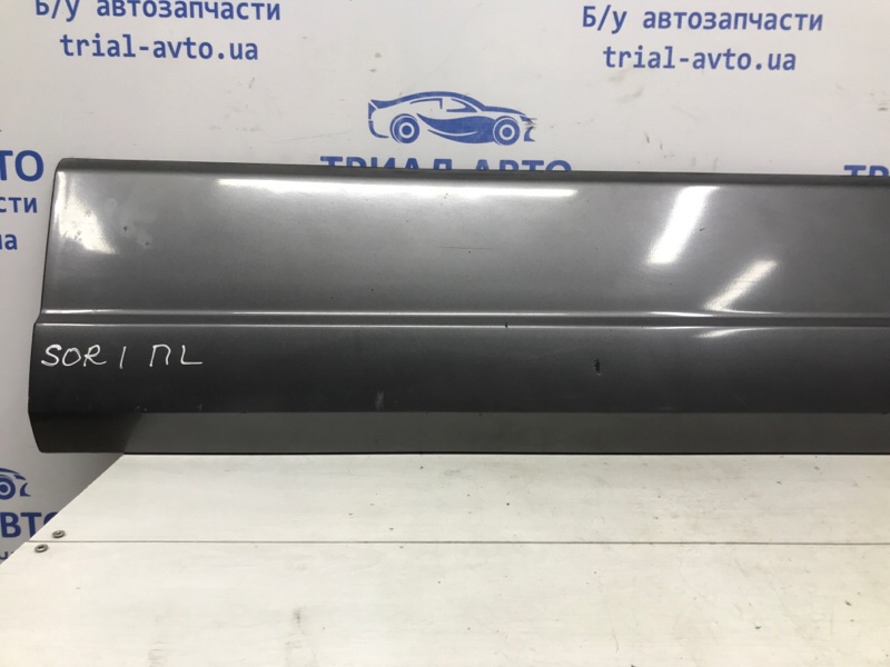 Накладка двери передняя левая Sorento 2002-2011 BL 2.5 diesel D4CB