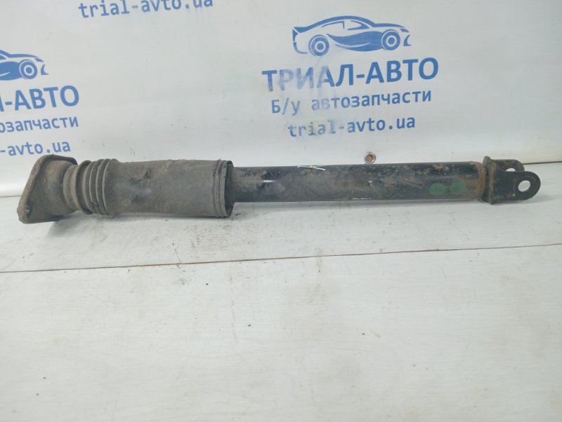 Амортизатор задний Kia Sportage 2010-2016 SL 1.7 diesel D4FD 553112Y010 Б/У
