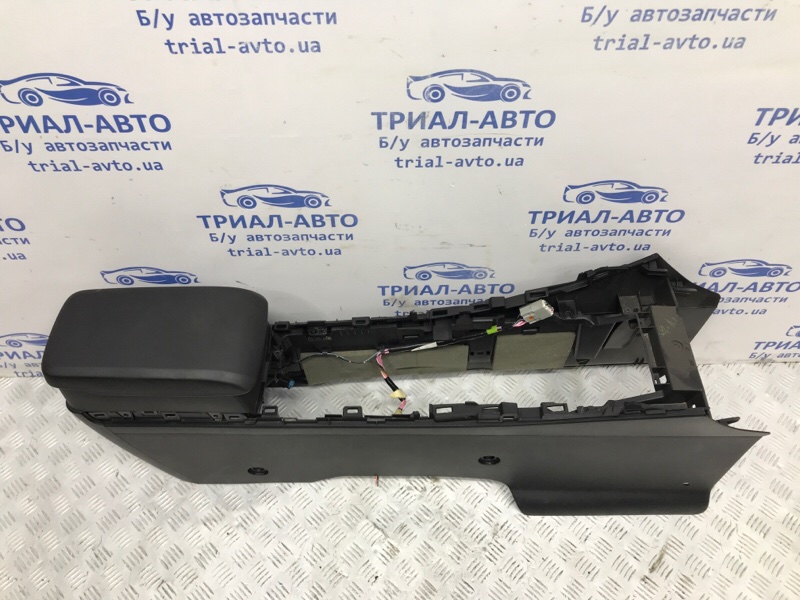 Подлокотник CX 7 2007-2012 ER 2.3 бензин 	L3VDT