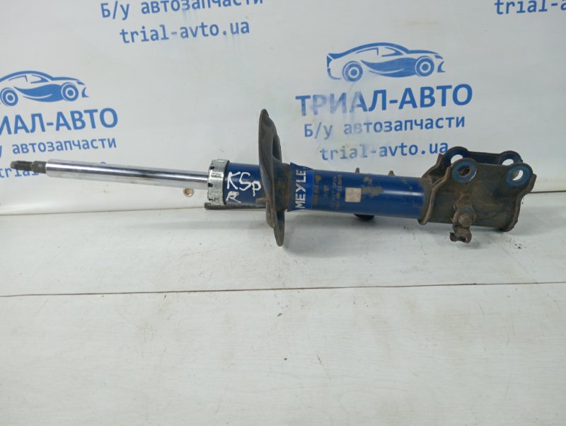 Амортизатор передний правый Kia Sportage 2010-2016 SL 1.7 diesel D4FD 546612Y010 Б/У