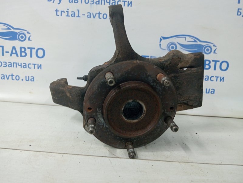 Кулак поворотный левый со ступицей Kia Sorento 2002-2011 BL 2.5 diesel D4CB 512513E250 Б/У