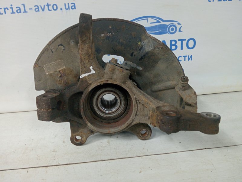 Кулак поворотный левый со ступицей Sportage 2010-2016 SL 1.7 diesel D4FD
