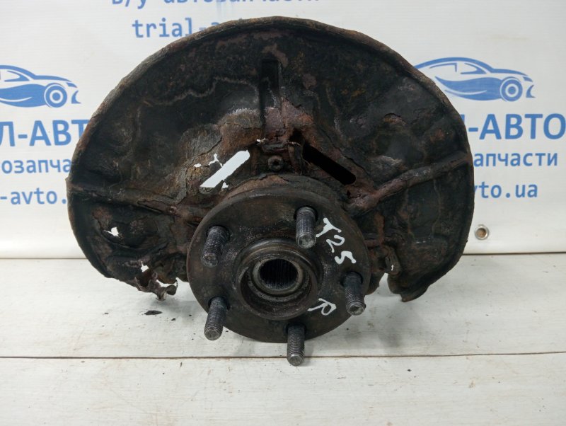 Кулак поворотный правый со ступицей Toyota Avensis 2003-2009 T25 1.8 бензин 1ZZFE 4321105051 Б/У