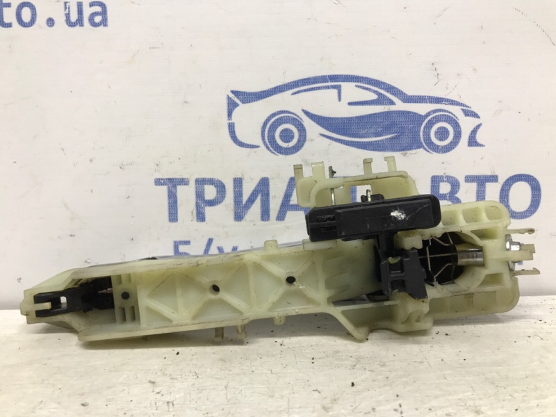 Ручка двери внешняя задняя левая Kia Sportage SL 1.7 diesel D4FD