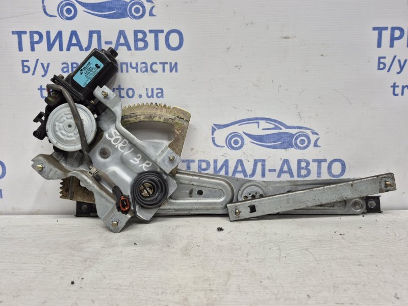 Стеклоподъемник задний правый Kia Sorento 2002-2011 BL 2.5 diesel D4CB 834023E002 Б/У
