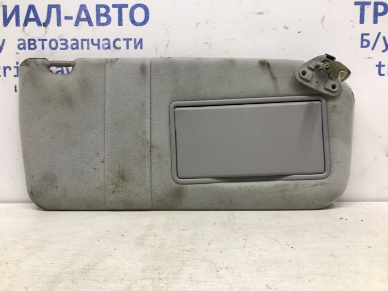 Козырек солнцезащитный правый Mitsubishi Pajero Wagon 1999-2006 3 3.2 Дизель 4M41 MN148056HA Б/У