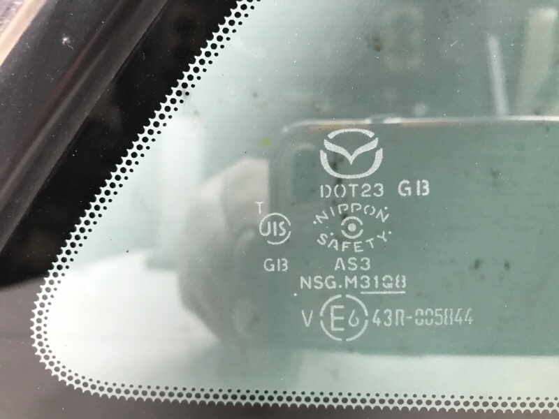 Стекло в кузов заднее правое CX 7 2007-2012 ER 2.3 бензин 	L3VDT