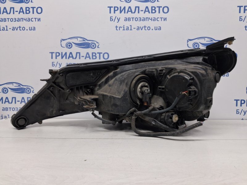 Фара правая галоген RAV 4 2012-2018 A40 2.2 diesel 2ADFTV