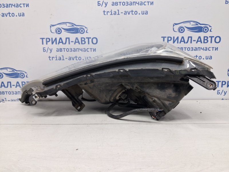 Фара правая галоген RAV 4 2012-2018 A40 2.2 diesel 2ADFTV