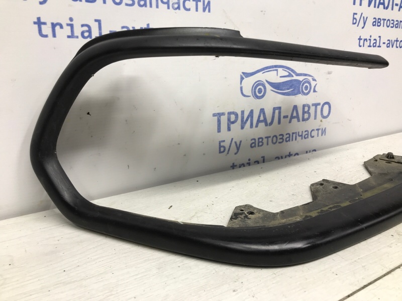 Накладка правая Pajero Sport 1996-2008 K9 2.5 Diesel 4D56