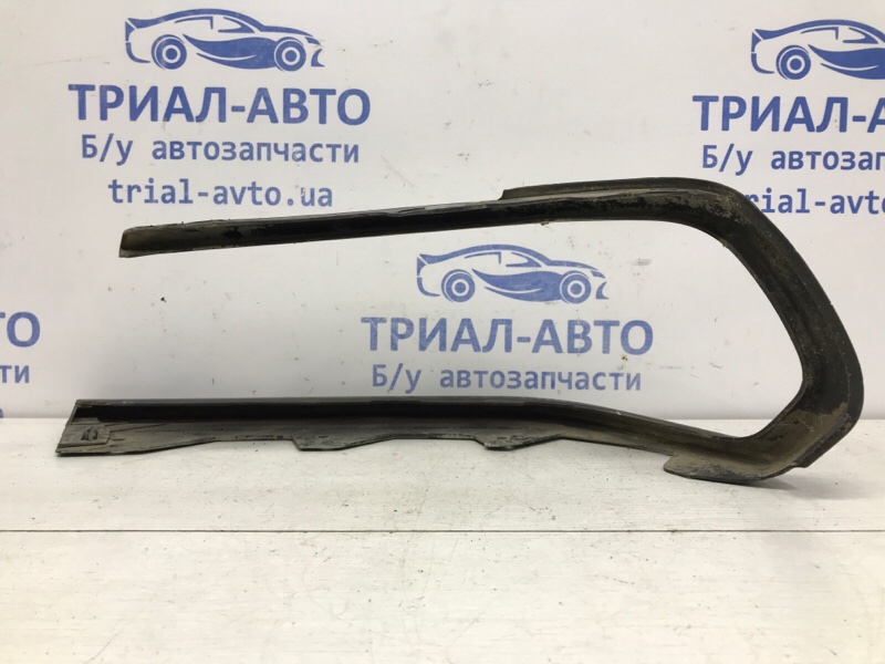 Накладка правая Pajero Sport 1996-2008 K9 2.5 Diesel 4D56