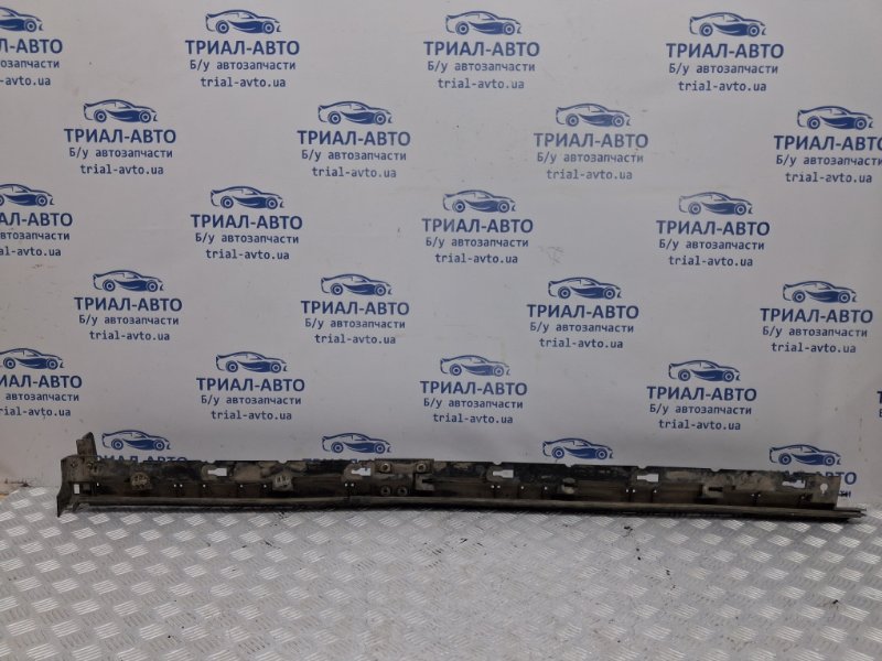 Накладка порога внешняя правая CX 7 2007-2012 ER 2.3 бензин 	L3VDT
