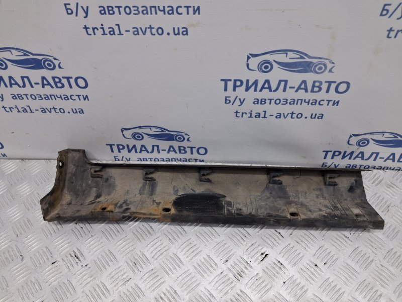 Накладка порога внешняя левая задняя Captiva 2006-2011 C100 2.4 бензин Z24SED