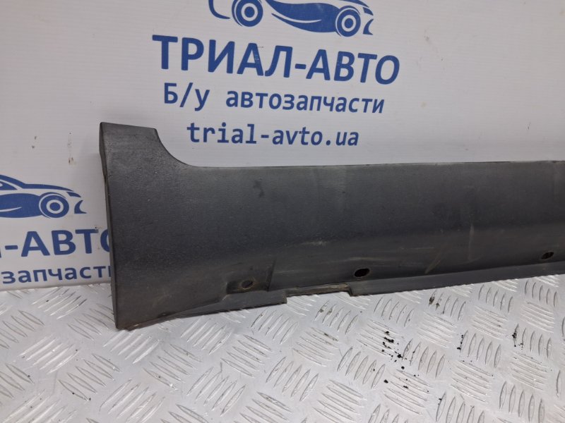 Накладка порога внешняя правая задняя Captiva 2006-2011 C100 2.4 бензин Z24SED