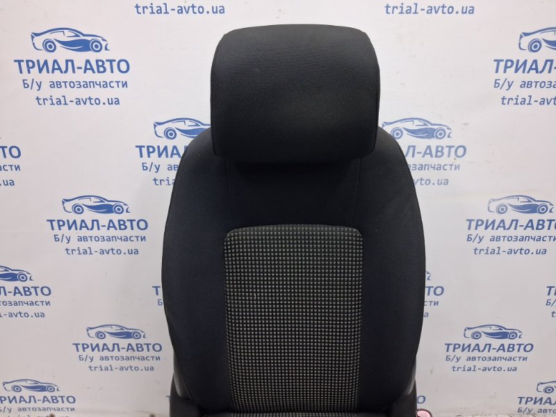 Сиденье переднее правое Chevrolet Captiva C100 2.4 бензин Z24SED