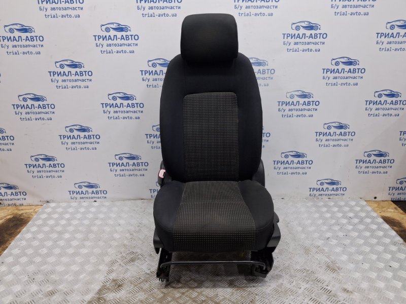 Сиденье переднее левое Chevrolet Captiva 2006-2011 C100 2.4 бензин Z24SED 96833380 Б/У