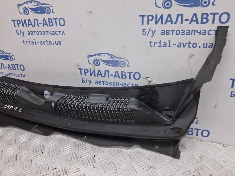 Дефлектор дворников левый Chevrolet Captiva C100 2.4 бензин Z24SED