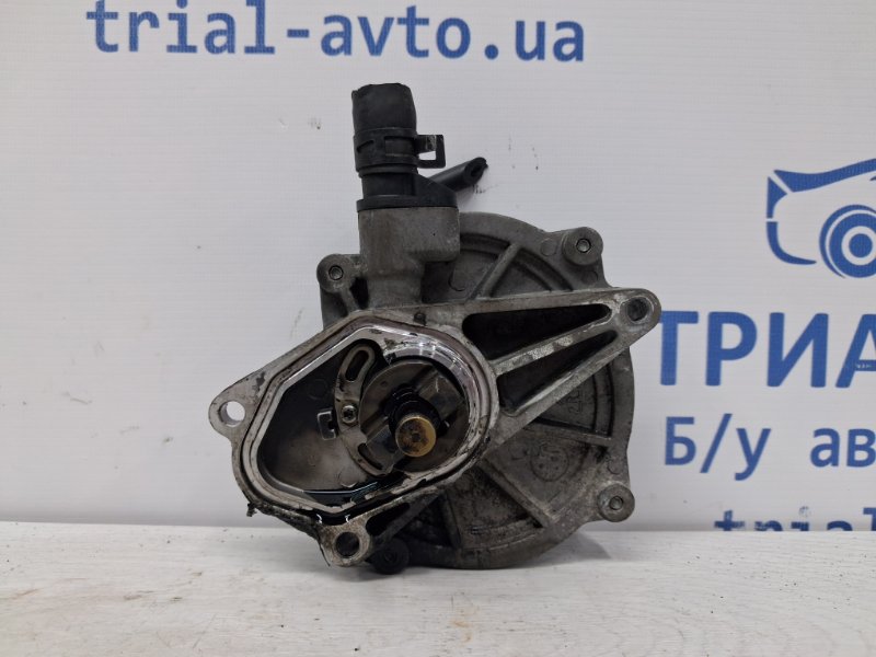 Насос вакуумный Kia Sportage 2010-2016 SL 1.7 diesel D4FD 288102A500 Б/У